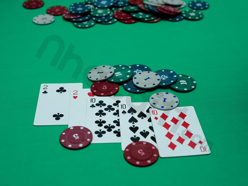 Cách chơi Stud Poker đơn giản